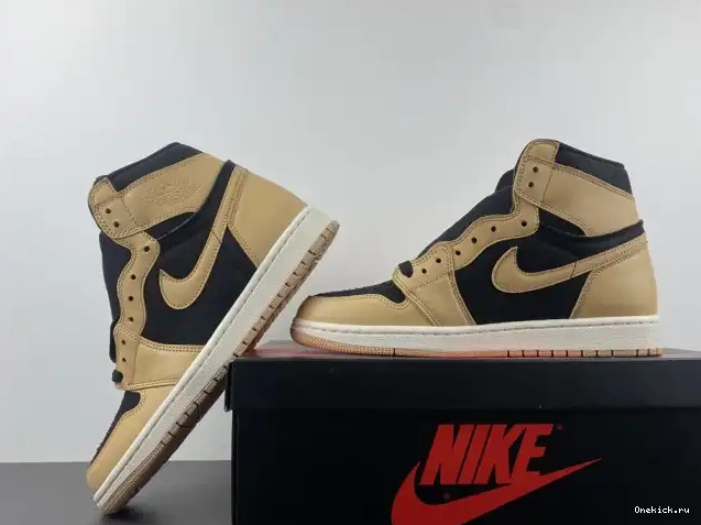 One Kick Jordan Heirloom 1 Air 555088-202 High OG 0624